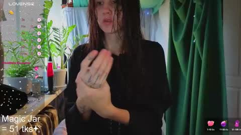 Snapshot of honeylem0n chatting on 1, 10, 2025 Molly  online show from 1, 10, 2025