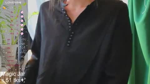 Snapshot of honeylem0n chatting on 14, 10, 2025 Molly  online show from 14, 10, 2025
