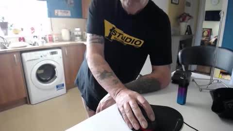 honeymaster290 online show from 17, 11, 2025