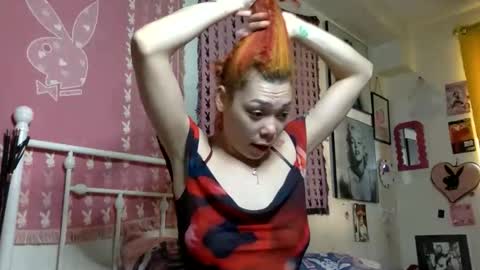 Snapshot of honeyruby chatting on 28, 4, 2026 Ruby Sparks online show from 28, 4, 2026