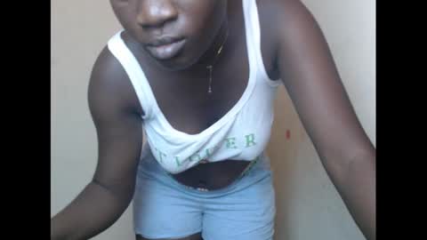 Snapshot of honeyxcunt chatting on 6, 12, 2024 honeyxcunt online show from 6, 12, 2024