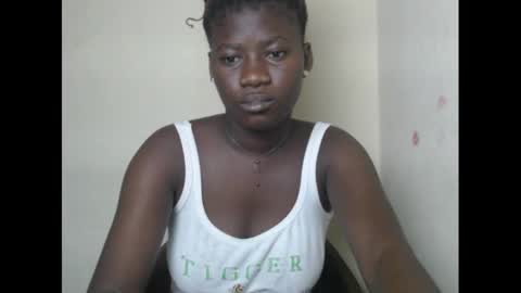 Snapshot of honeyxcunt chatting on 7, 12, 2024 honeyxcunt online show from 7, 12, 2024