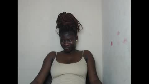 Snapshot of honeyxcunt chatting on 12, 12, 2024 honeyxcunt online show from 12, 12, 2024