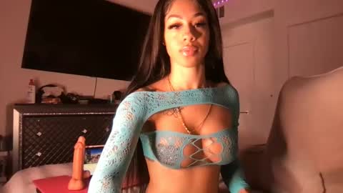 honeyybabyy112344114 online show from 12, 9, 2025