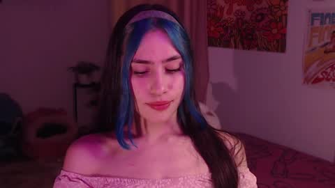 Snapshot of honeyypeaach chatting on 4, 12, 2024 online show from 4, 12, 2024