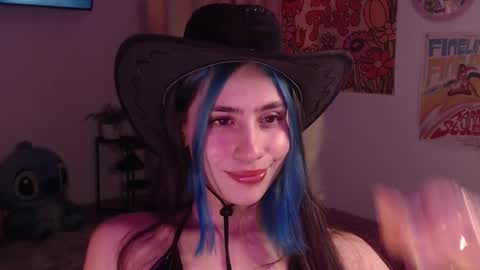 Snapshot of honeyypeaach chatting on 10, 12, 2024 online show from 10, 12, 2024