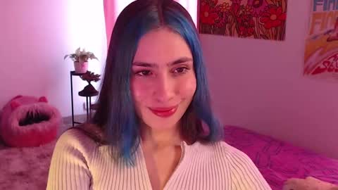 Snapshot of honeyypeaach chatting on 18, 12, 2024 online show from 18, 12, 2024