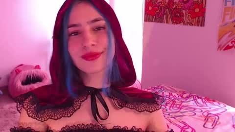 Snapshot of honeyypeaach chatting on 22, 12, 2024 online show from 22, 12, 2024