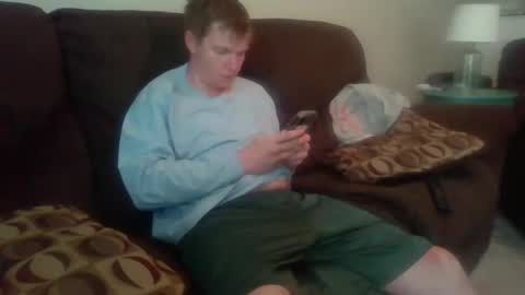 hookedonphonics105 online show from 25, 10, 2025