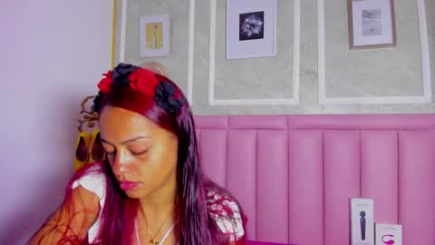 Snapshot of hoollyhendrix chatting on 14, 1, 2026 holly online show from 14, 1, 2026