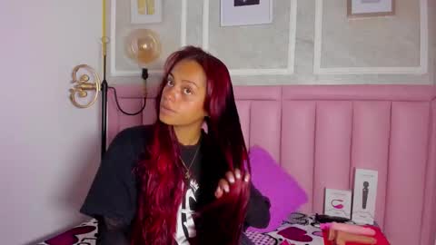 Snapshot of hoollyhendrix chatting on 16, 1, 2026 holly online show from 16, 1, 2026