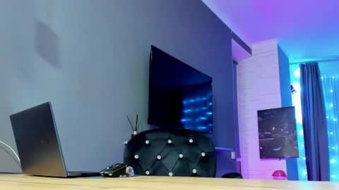 hooot_blonde777 online show from 17, 2, 2025