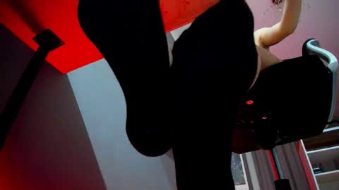 hooot_blonde777 online show from 22, 11, 2025