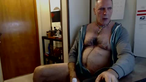 Snapshot of hoosierdadddy4u chatting on 25, 11, 2025 Jayson online show from 25, 11, 2025