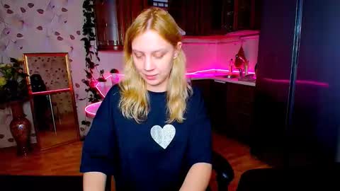 Snapshot of hope_happyyy chatting on 2, 10, 2025 hope happyyy online show from 2, 10, 2025