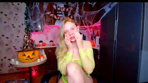 Snapshot of hope_happyyy chatting on 31, 10, 2025 hope happyyy online show from 31, 10, 2025