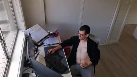 hopefulguy86 online show from 22, 12, 2025