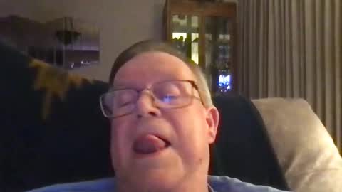 Snapshot of horndog69b chatting on 16, 11, 2025 horndog online show from 16, 11, 2025