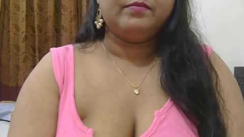 Snapshot of horneydesibabe chatting on 10, 10, 2025 horneydesibabe online show from 10, 10, 2025