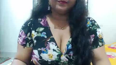 Snapshot of horneydesibabe chatting on 15, 10, 2025 horneydesibabe online show from 15, 10, 2025