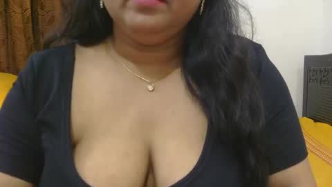 Snapshot of horneydesibabe chatting on 24, 10, 2025 horneydesibabe online show from 24, 10, 2025
