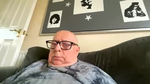 Snapshot of horny_147 chatting on 27, 3, 2026 Cum suck Me off online show from 27, 3, 2026