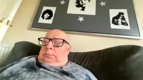 Snapshot of horny_147 chatting on 30, 3, 2026 Cum suck Me off online show from 30, 3, 2026
