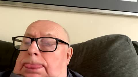 Snapshot of horny_147 chatting on 10, 4, 2026 Cum suck Me off online show from 10, 4, 2026