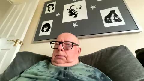Snapshot of horny_147 chatting on 29, 5, 2026 Cum suck Me off online show from 29, 5, 2026
