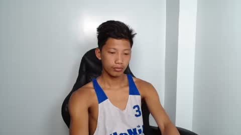 Snapshot of horny_asianmoreno chatting on 18, 9, 2025 ROGER online show from 18, 9, 2025