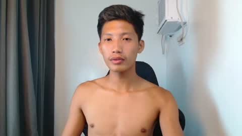 Snapshot of horny_asianmoreno chatting on 23, 9, 2025 ROGER online show from 23, 9, 2025