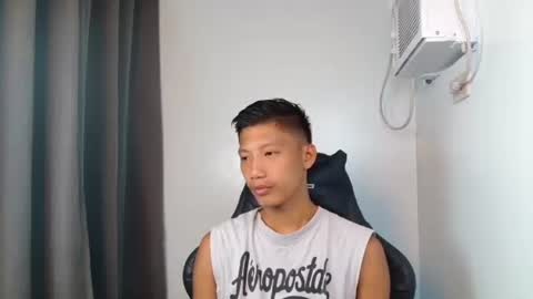 Snapshot of horny_asianmoreno chatting on 8, 10, 2025 ROGER online show from 8, 10, 2025