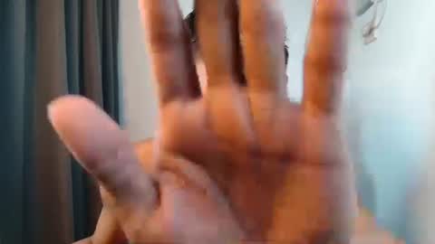 Snapshot of horny_asianmoreno chatting on 15, 10, 2025 ROGER online show from 15, 10, 2025