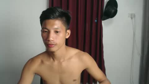 Snapshot of horny_asianmoreno chatting on 20, 10, 2025 ROGER online show from 20, 10, 2025