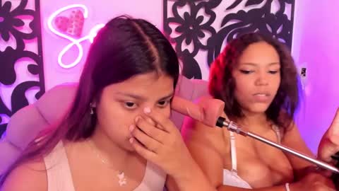 CATALINA Y LAURA  online show from 8, 3, 2025