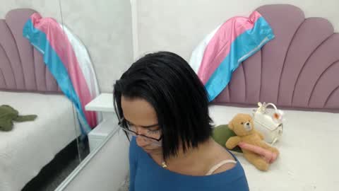 horny_bri_ online show from 22, 12, 2025