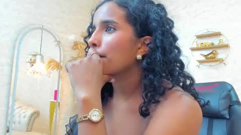 Snapshot of horny_curlss chatting on 25, 6, 2026 Horny Curls online show from 25, 6, 2026