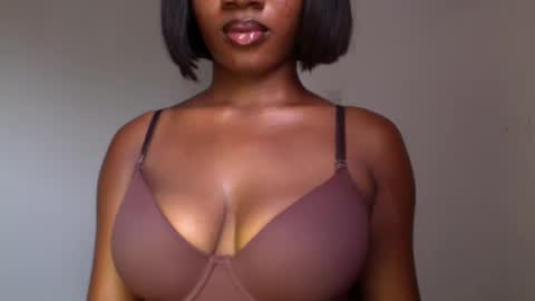 delilah online show from 12, 5, 2026