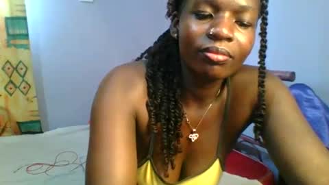 Snapshot of horny_hearts chatting on 25, 1, 2025 phanice online show from 25, 1, 2025