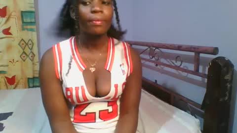 Snapshot of horny_hearts chatting on 31, 1, 2025 phanice online show from 31, 1, 2025