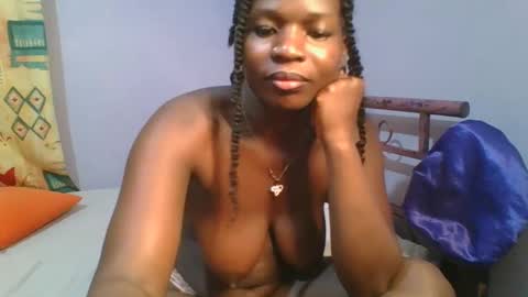 Snapshot of horny_hearts chatting on 1, 2, 2025 phanice online show from 1, 2, 2025