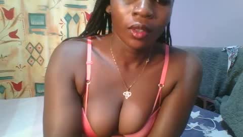 Snapshot of horny_hearts chatting on 21, 2, 2025 phanice online show from 21, 2, 2025