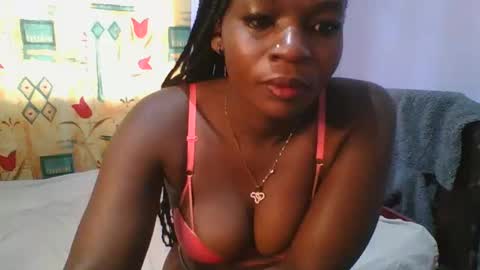 Snapshot of horny_hearts chatting on 25, 2, 2025 phanice online show from 25, 2, 2025
