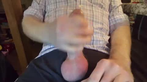 Snapshot of horny_hubby0077 chatting on 31, 1, 2025 Horny Hubby online show from 31, 1, 2025
