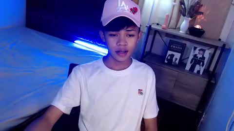 horny_joshxxx online show from 29, 4, 2026