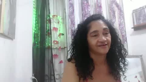Snapshot of horny_mommy17 chatting on 24, 1, 2025 armina online show from 24, 1, 2025