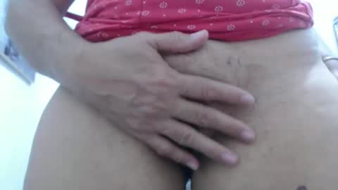 Snapshot of horny_mommy17 chatting on 13, 2, 2025 armina online show from 13, 2, 2025