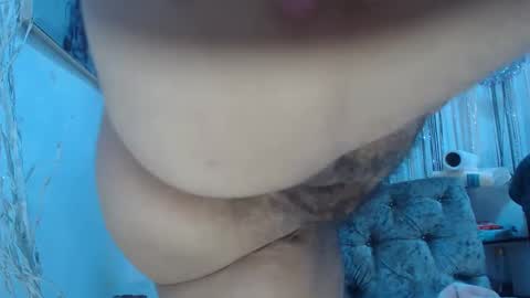 Snapshot of horny_mommy17 chatting on 12, 3, 2025 armina online show from 12, 3, 2025