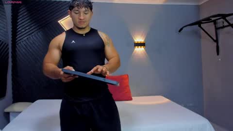 horny_nick18 online show from 11, 5, 2026