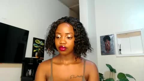 horny_princcess online show from 24, 1, 2025
